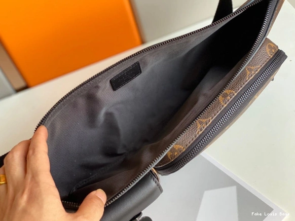 Fake Louis Bags BUMBAG CHRISTOPHER LOUIS VUITTON 0730